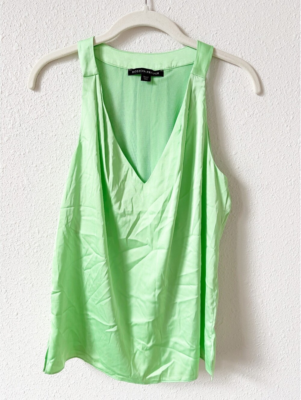 Boston Proper Nikki V Neck Charmeuse Blouse Bright Green Size 2 Colorful Summer